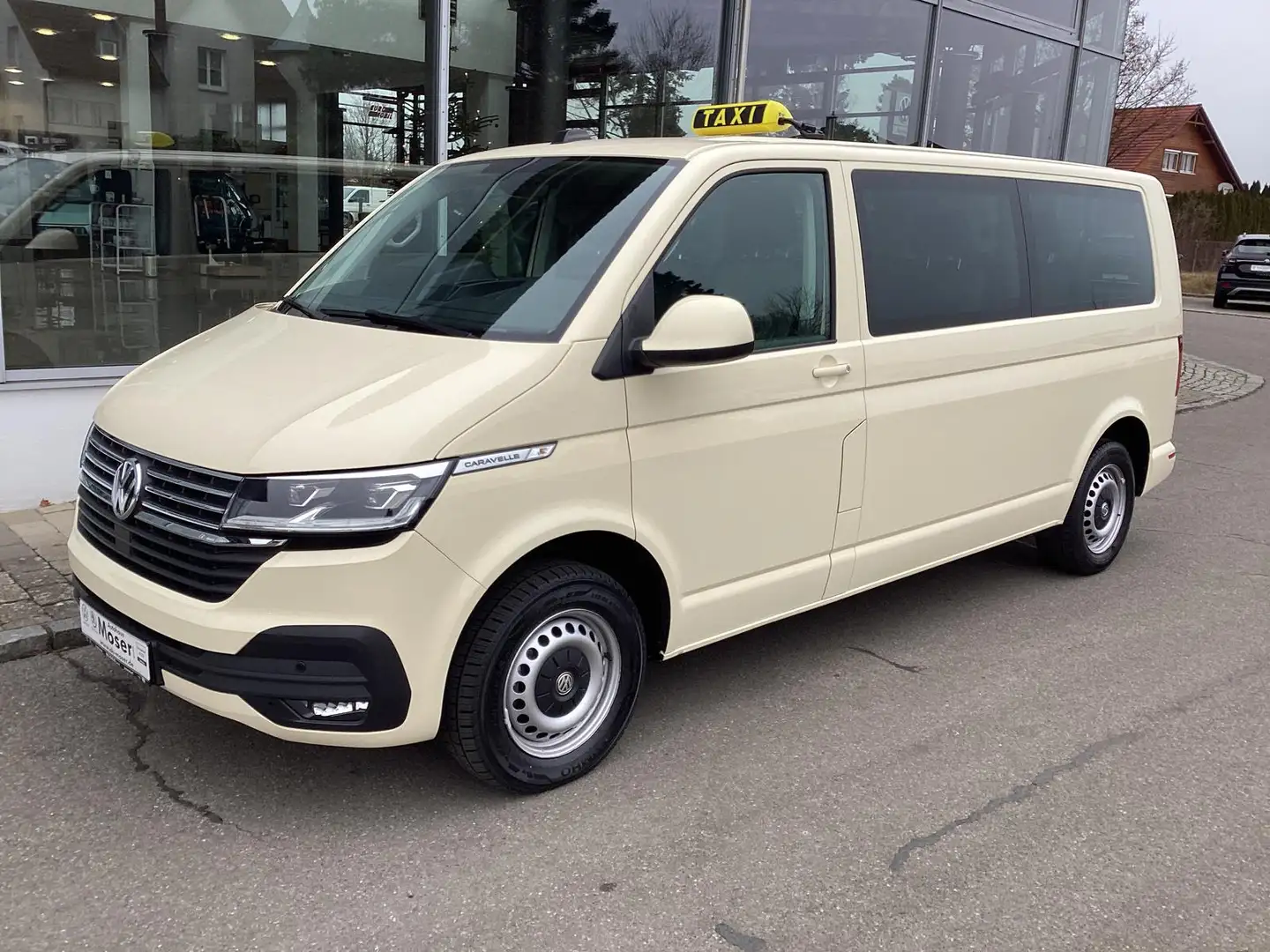 Volkswagen T6 Caravelle T6.1 Caravelle 2.0 TDI DSG Comfortline lang/Taxi Gelb - 1
