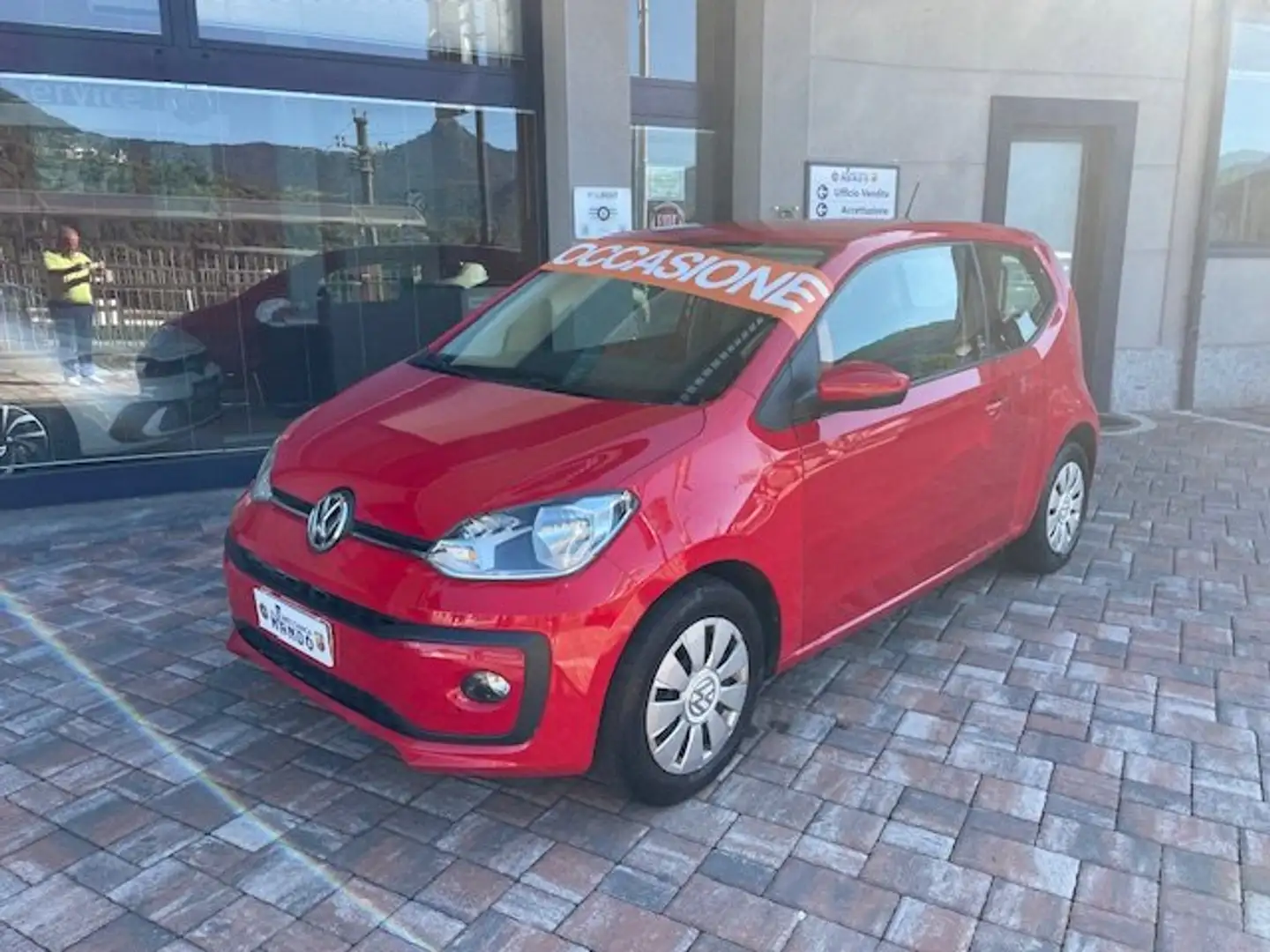 Volkswagen up! up! 3p 1.0 Move 60cv my20 Rouge - 1