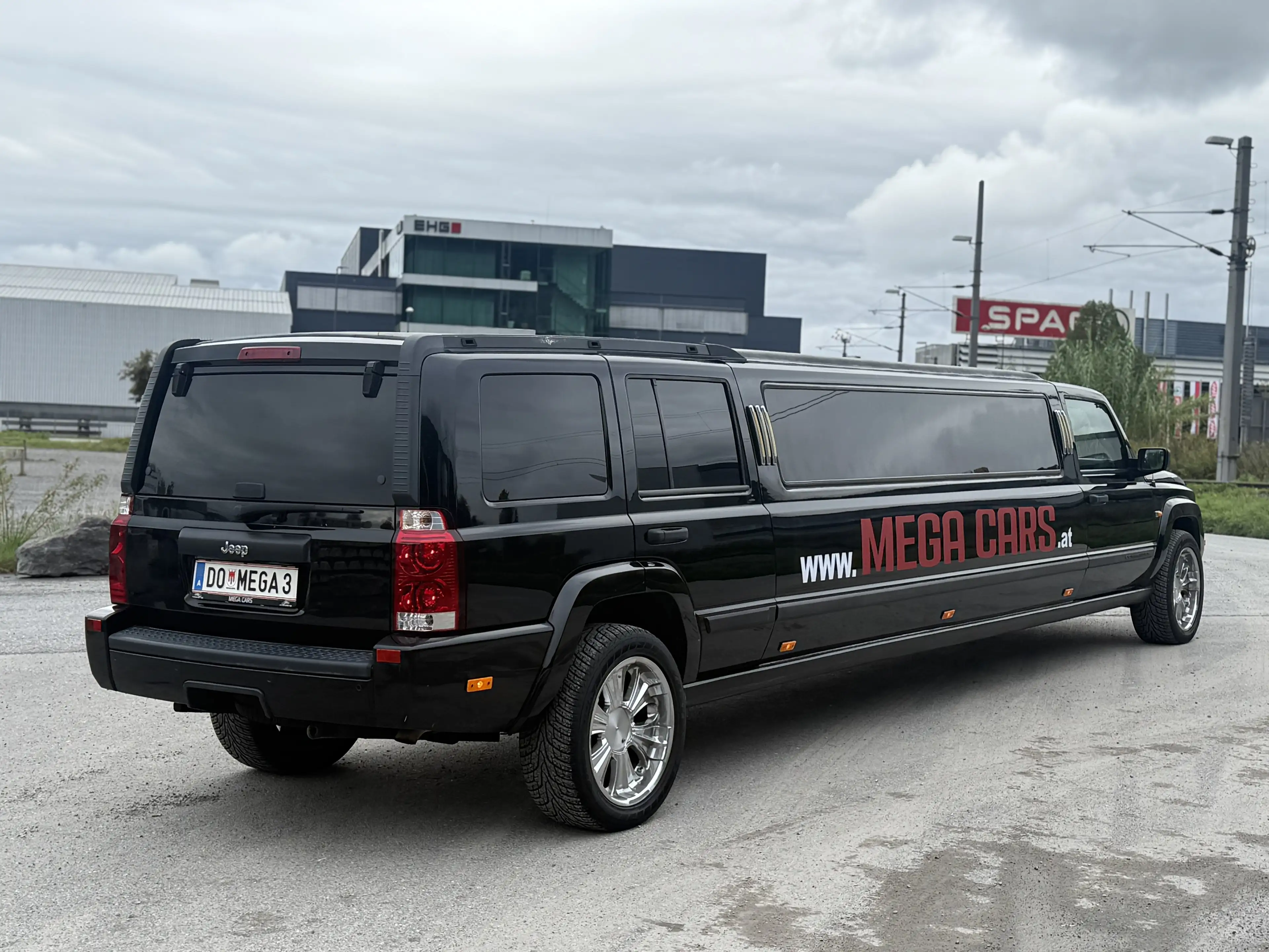 Chrysler Jeep Commander 4,7 V8 Stretchlimousine — photo 7