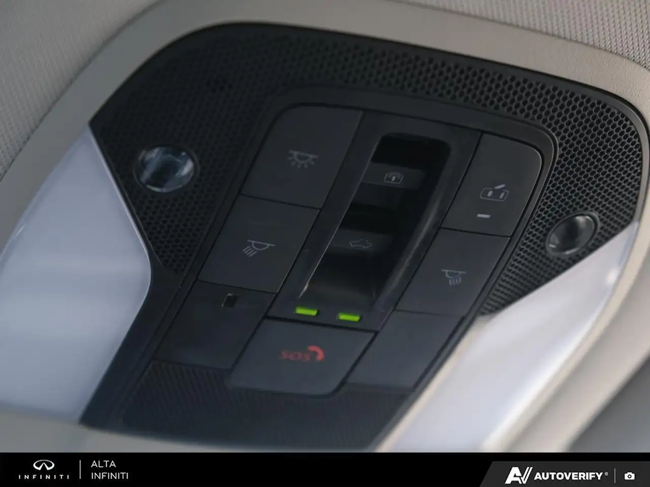 Infiniti QX60 снимка Infiniti QX60