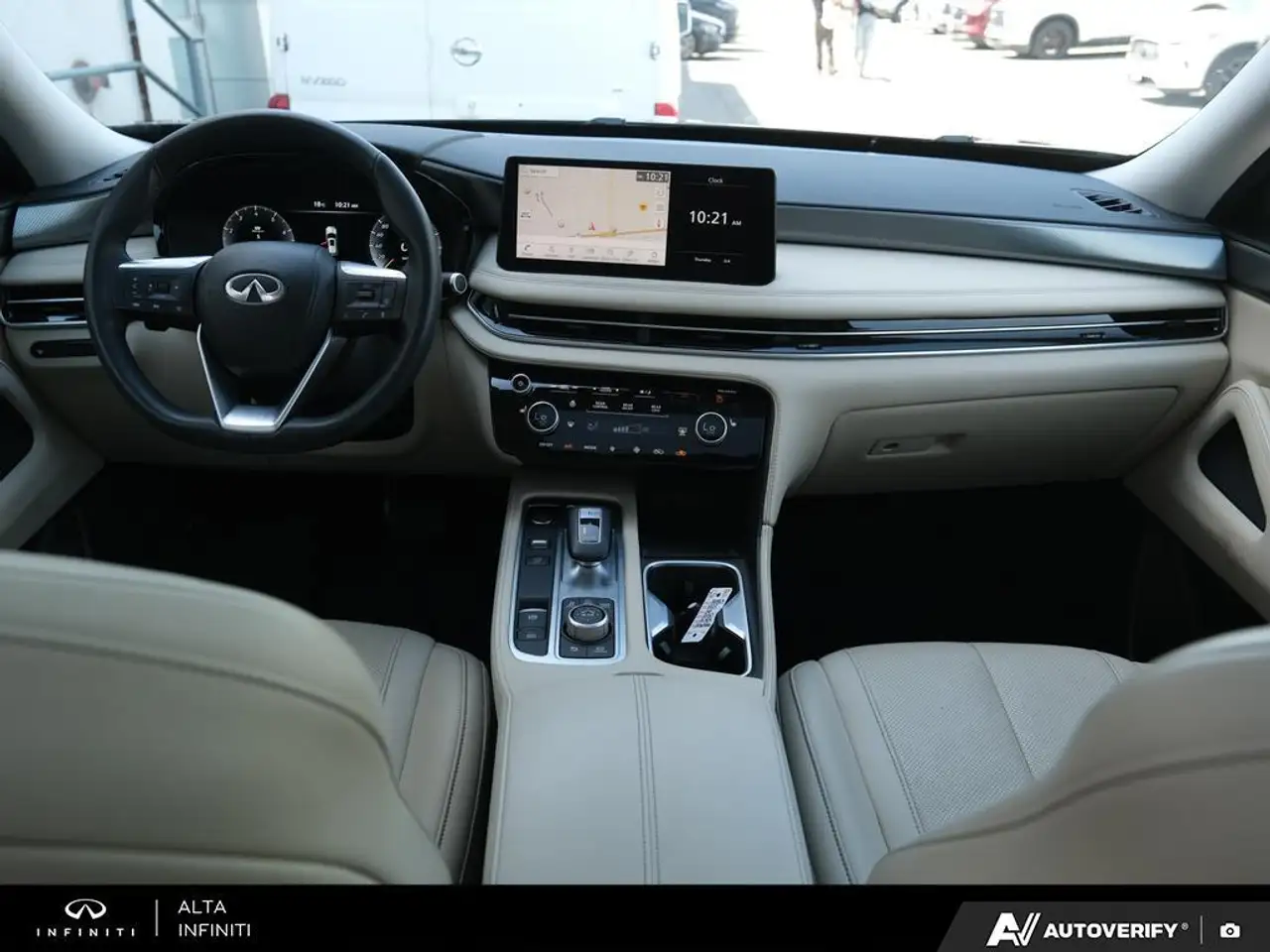 Infiniti QX60 снимка Infiniti QX60