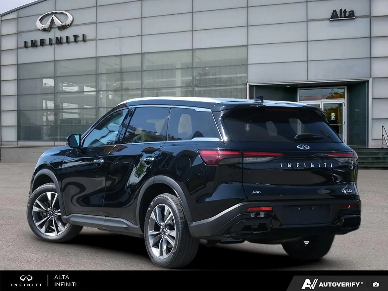 Infiniti QX60 снимка Infiniti QX60