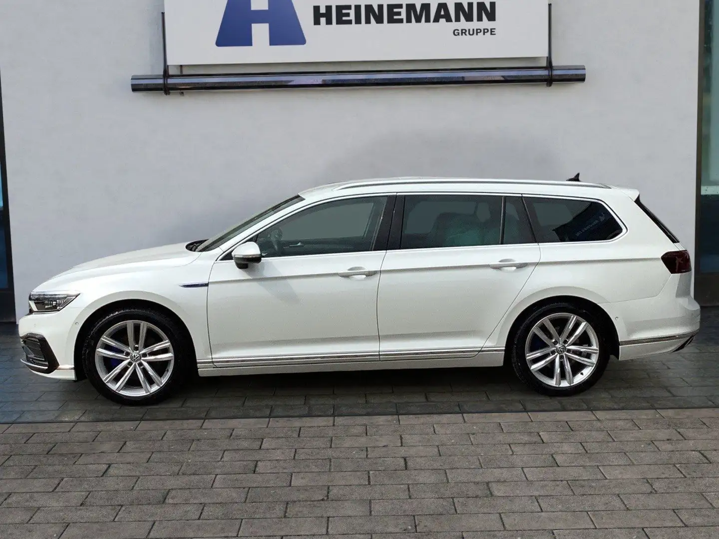 Volkswagen Passat Variant GTE 1.4 TSI DSG Navi LED Leder AH Wit - 2