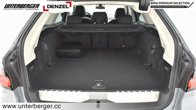 BMW 5 Series view 14
