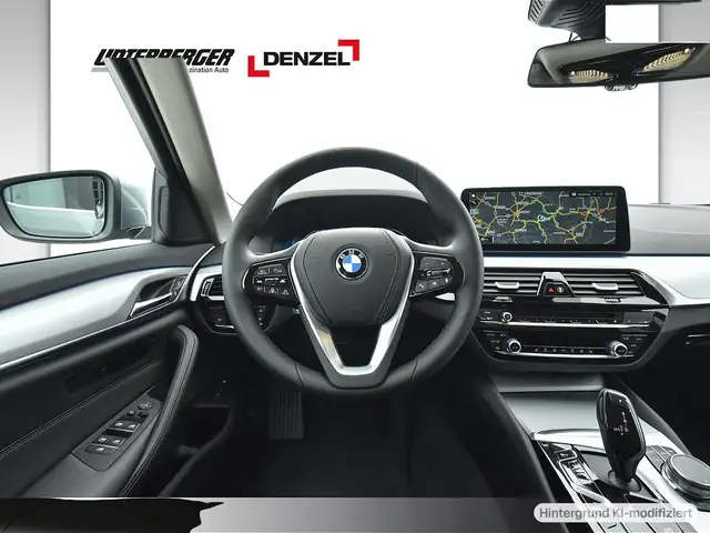 BMW 5 Series view 7