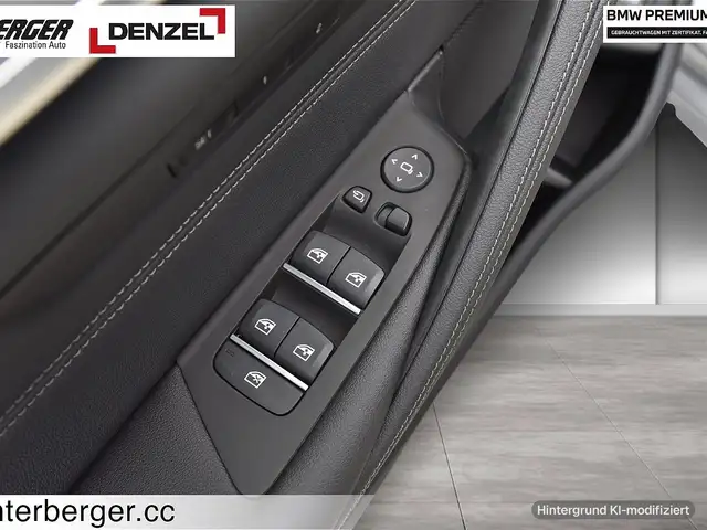 BMW 5 Series view 10