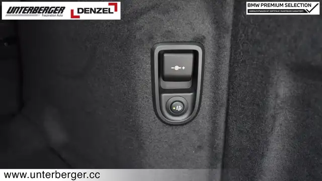 BMW 5 Series view 15