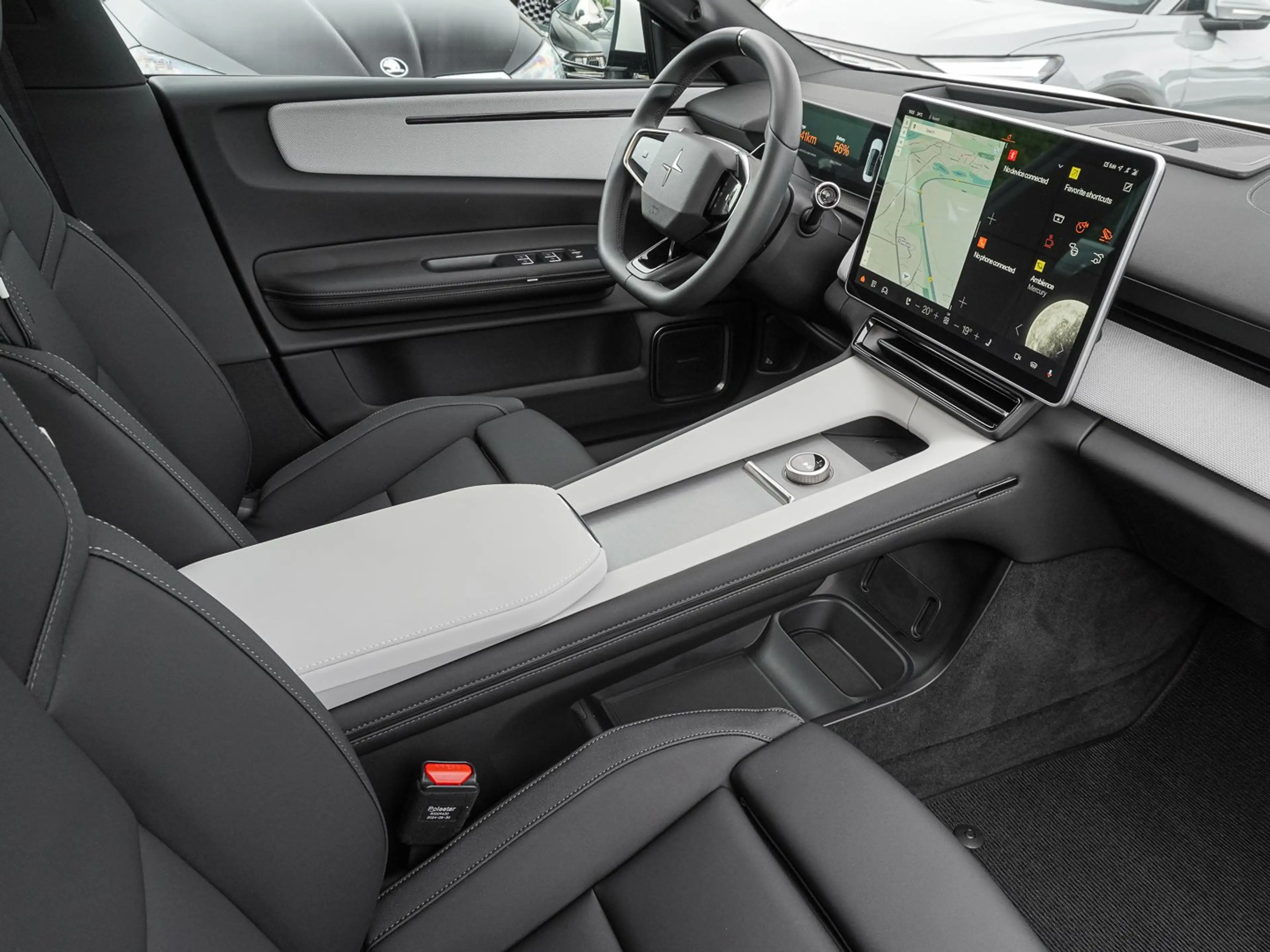 Polestar 4 100 kWh Long Range Dual — photo 8