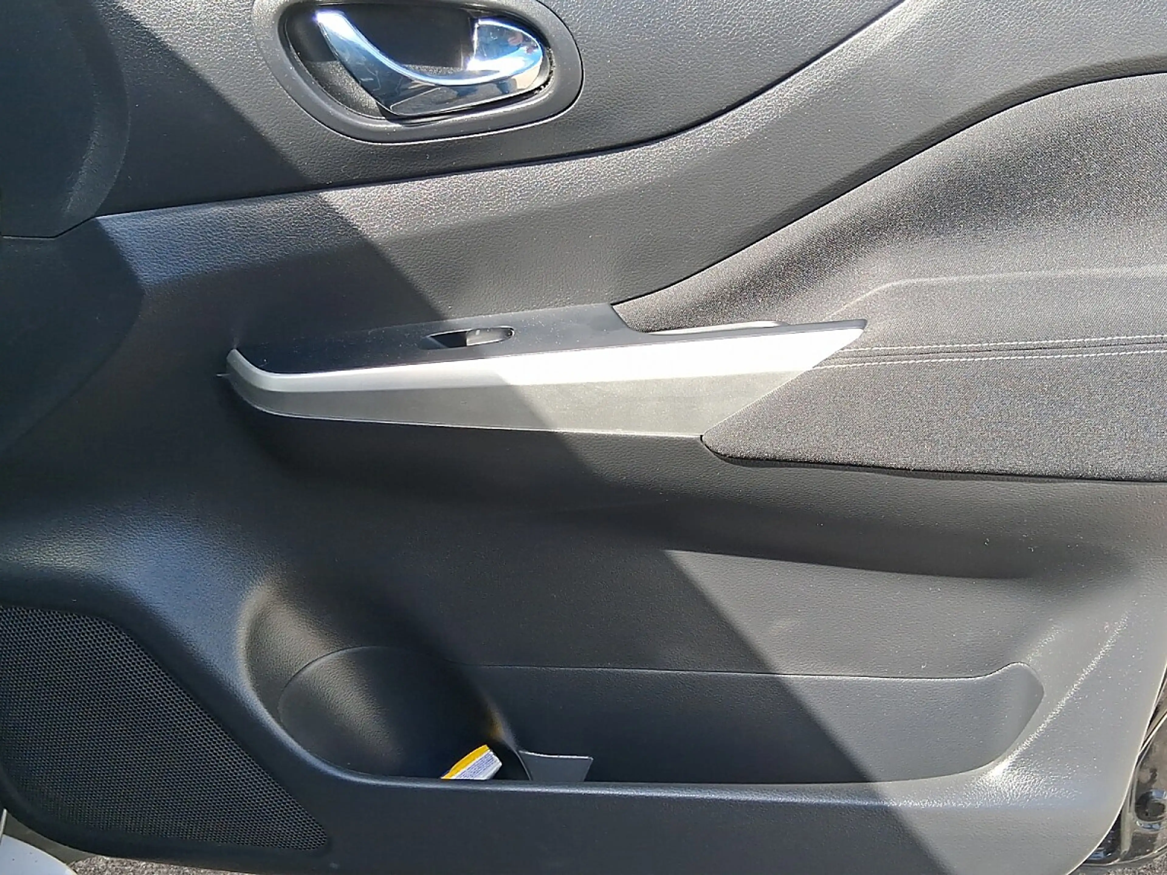 Nissan Navara — photo 13
