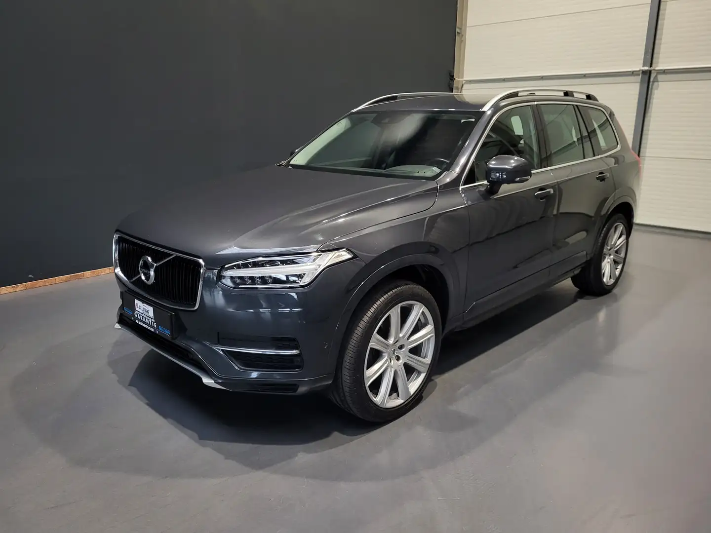Volvo XC90 D5 Momentum AWD *TOP Ausstattung* Grau - 1