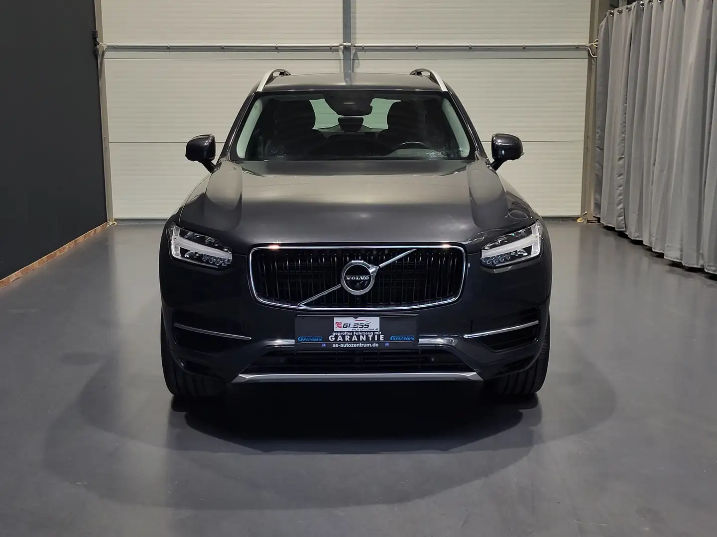 Volvo XC90 D5 Momentum AWD *TOP Ausstattung* Grau - 2