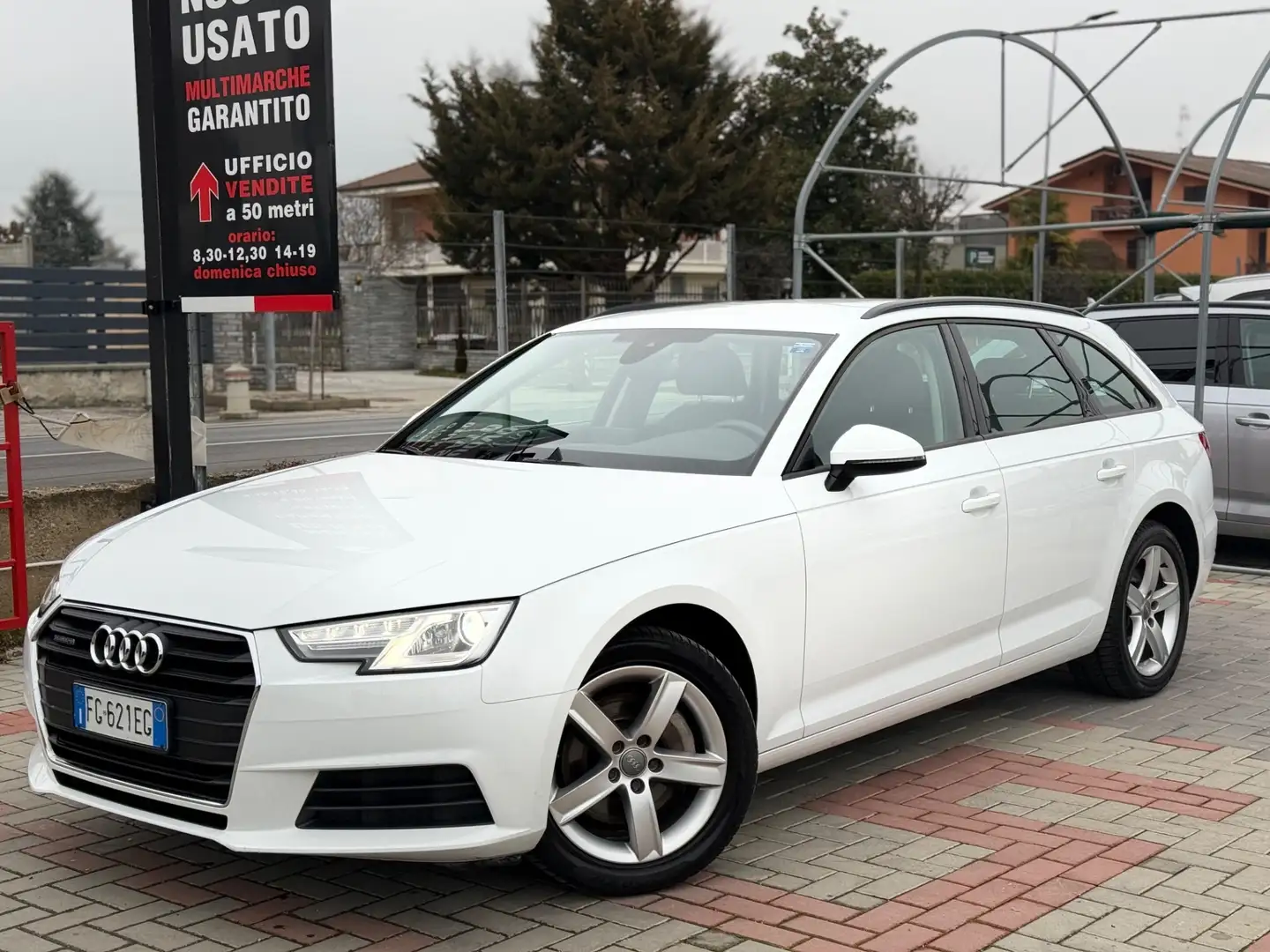 Audi A4 A4 Avant 2.0 TDI 190 CV quattro S tronic Business Bianco - 2