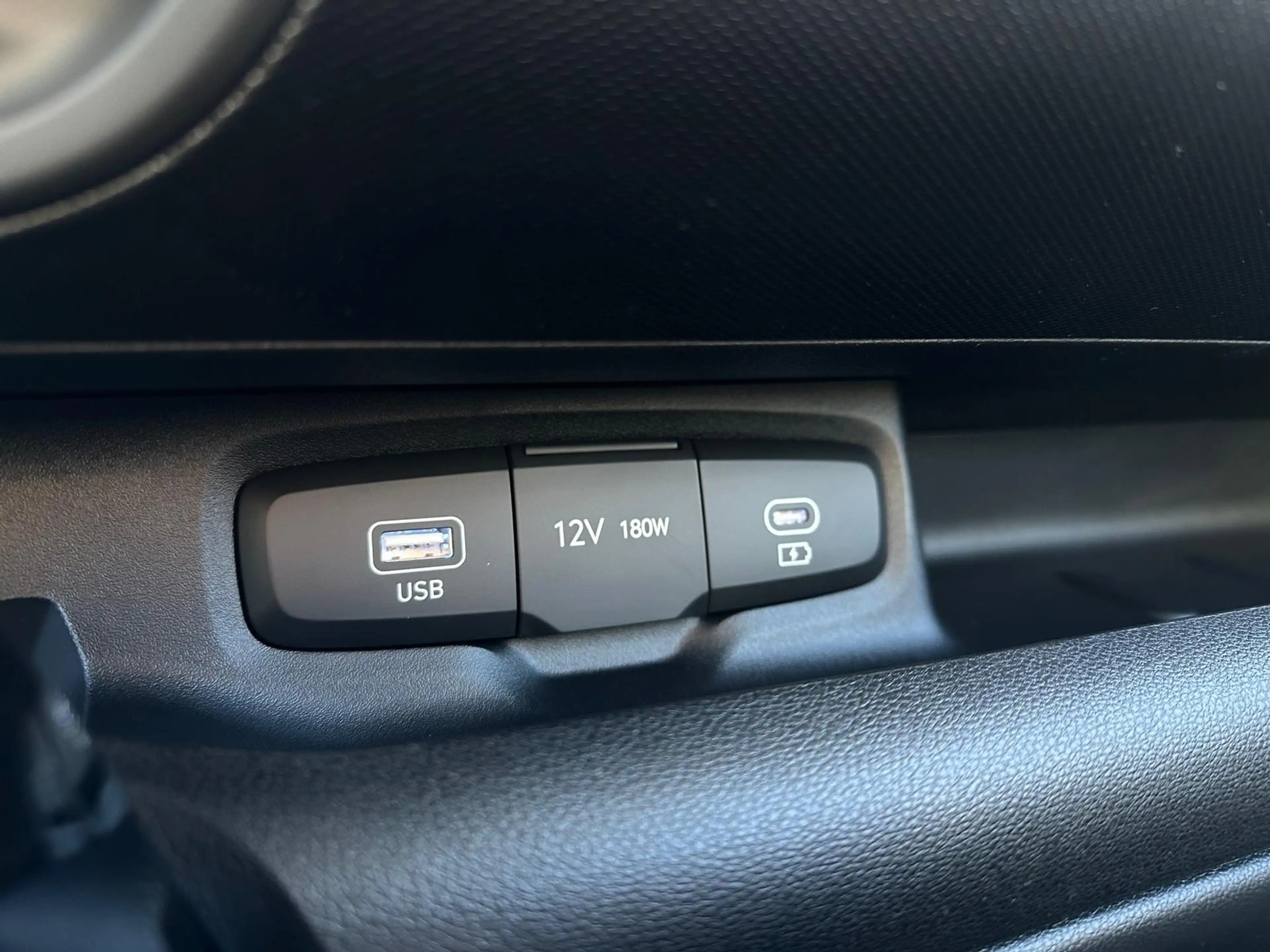 Hyundai Inster EV 49 kWh TREND ELEKTRO-KOMFORT-PAKET — photo 15