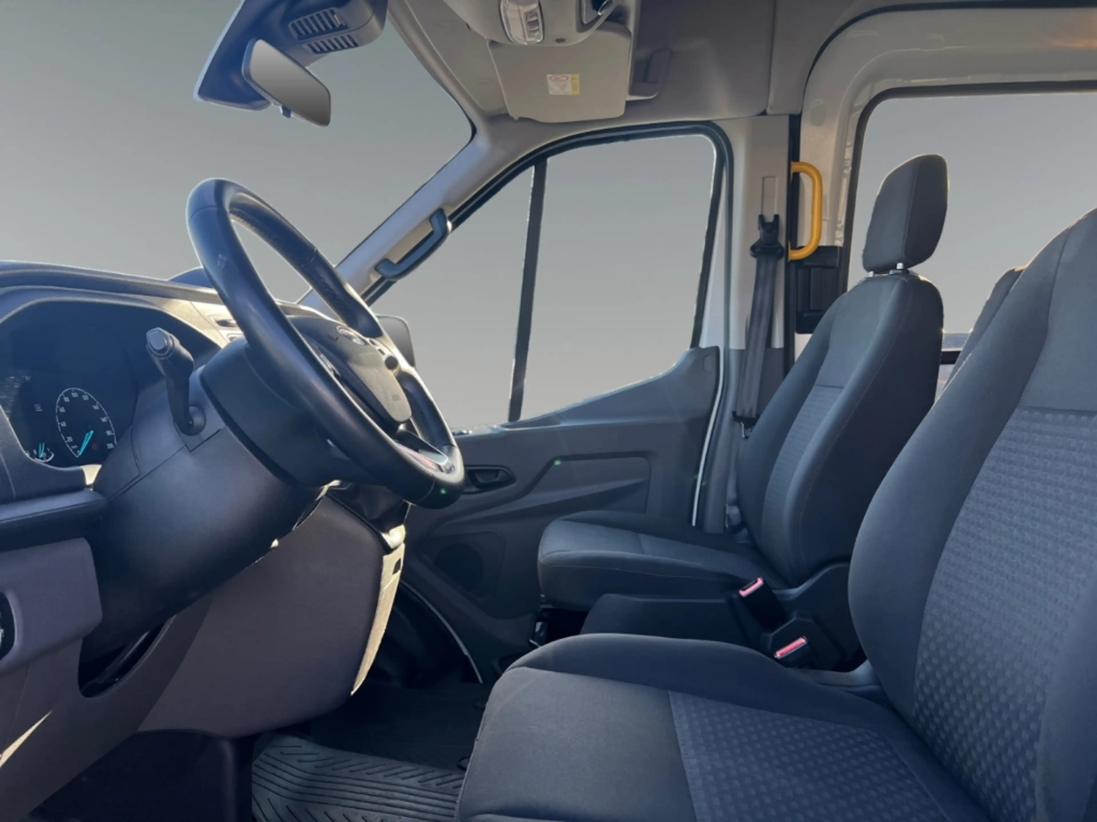 Ford Transit Kombi 330 L3 2x Klima DAB PDCv+h 8 Sitze — photo 4