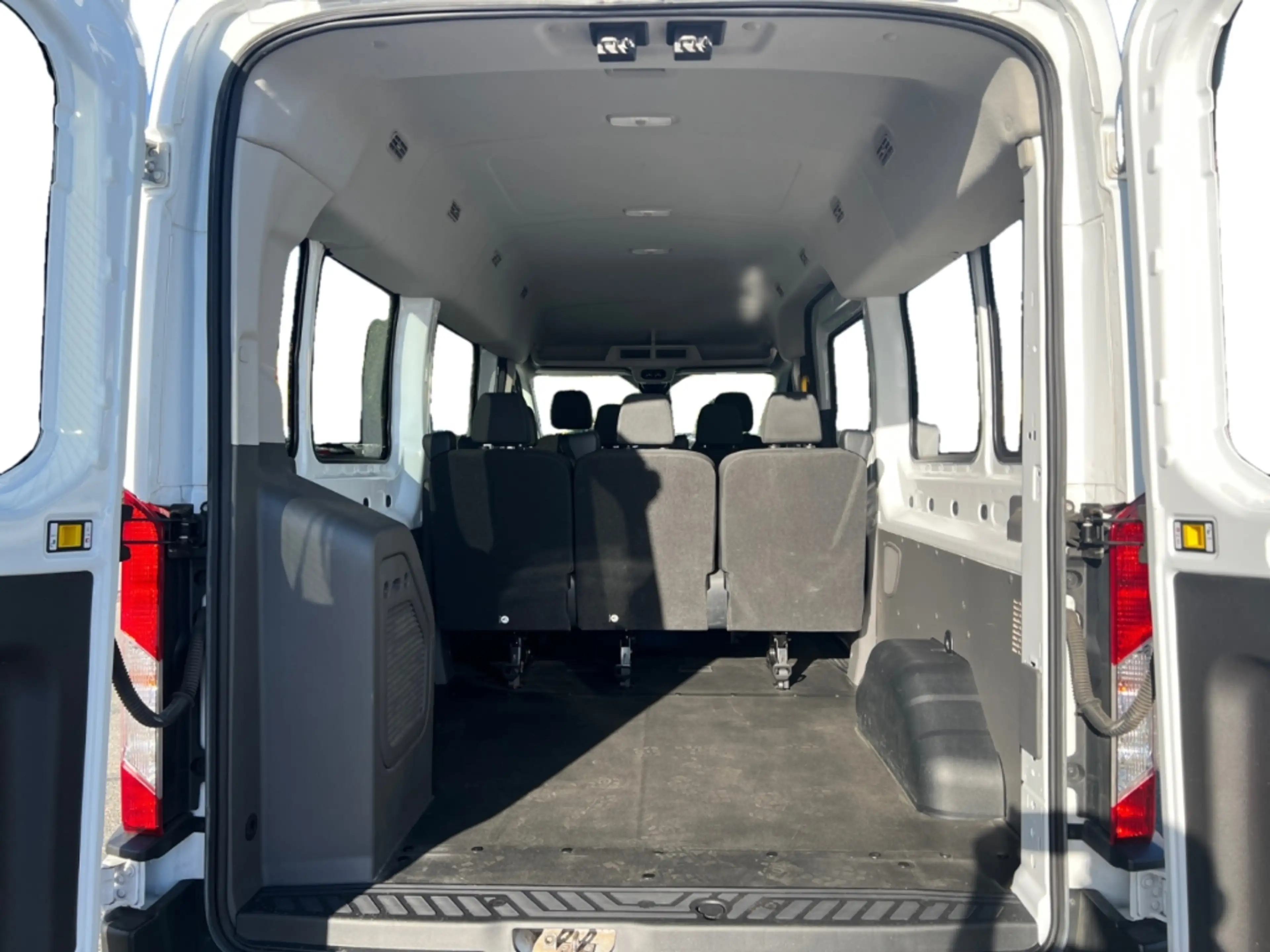 Ford Transit Kombi 330 L3 2x Klima DAB PDCv+h 8 Sitze — photo 14