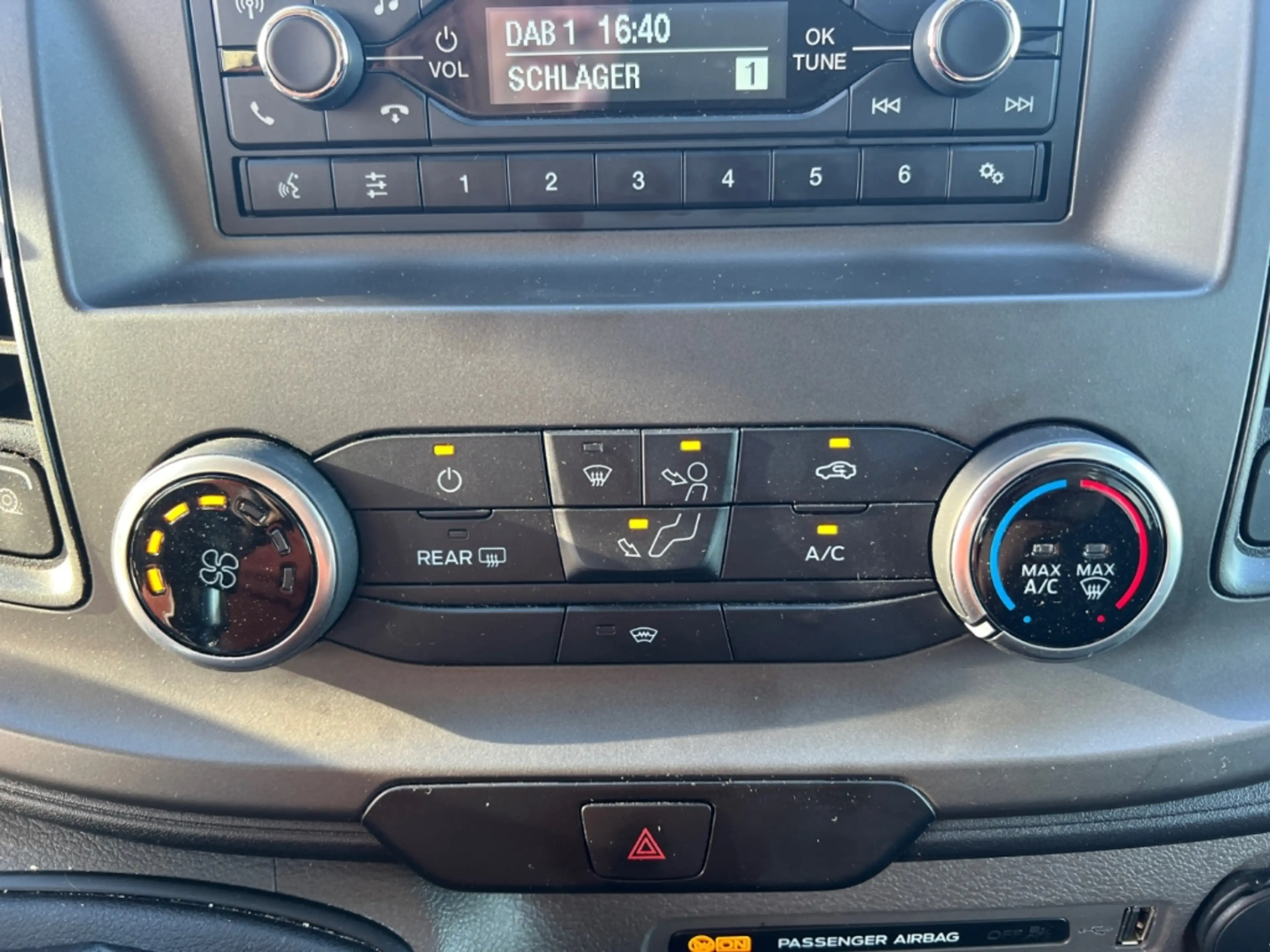Ford Transit Kombi 330 L3 2x Klima DAB PDCv+h 8 Sitze — photo 13