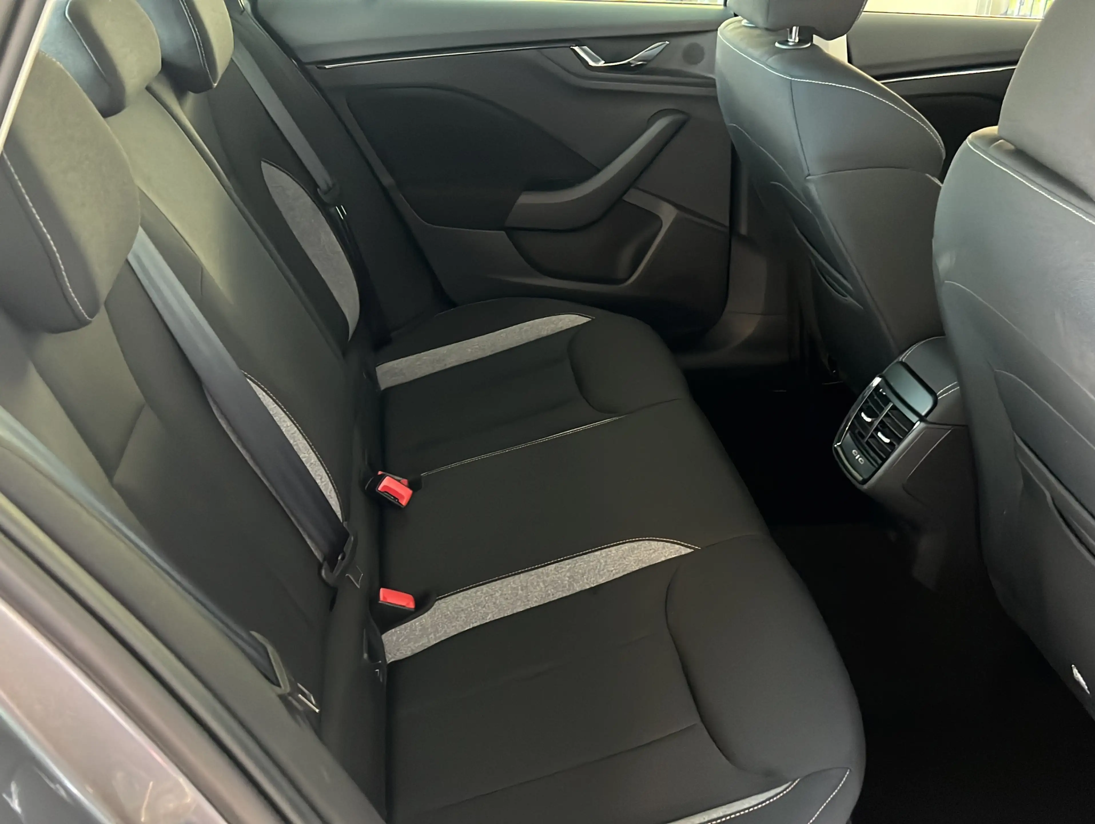 Skoda Kamiq 1.0 TSI DSG Selection*DAB+*beh.Lenkrad — photo 16
