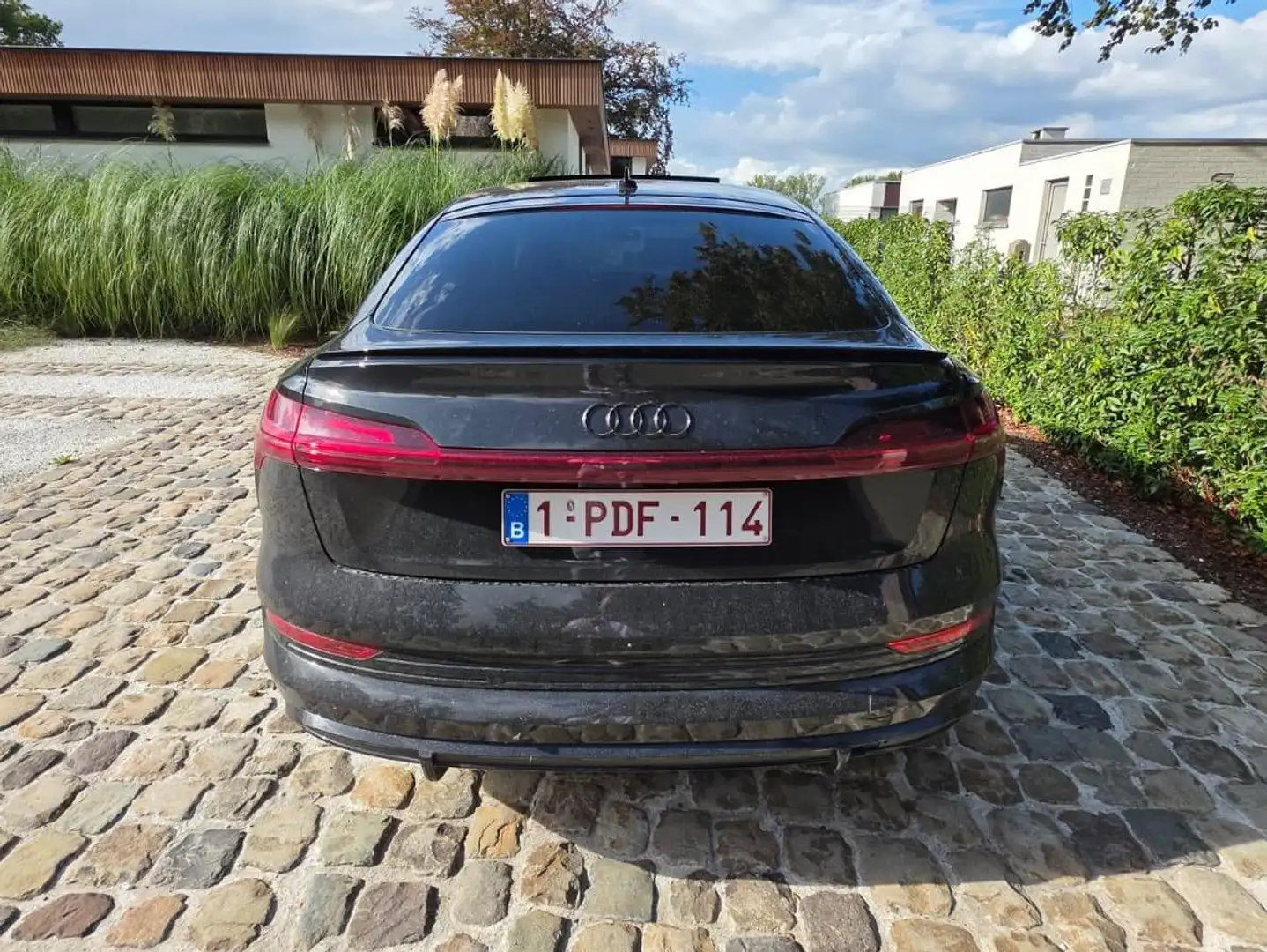 Audi e-tron e-tron Sportback 55 quattro S line Чёрный - 2