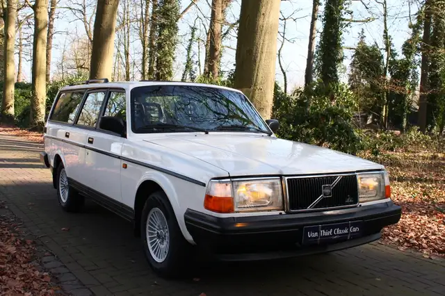 Volvo 240 2.3 DL