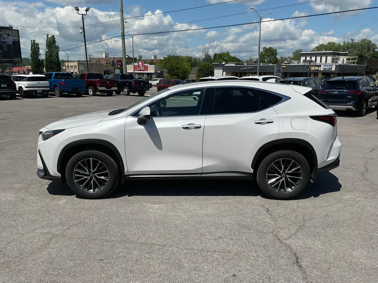 Lexus NX fotografie Lexus NX