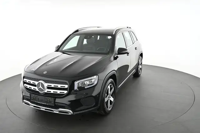 Mercedes-Benz GLB view 11