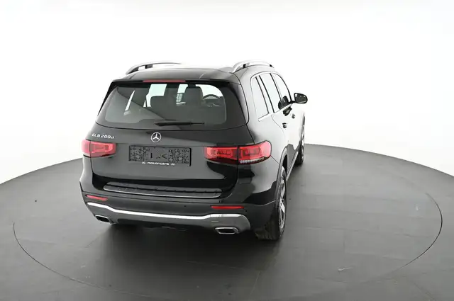 Mercedes-Benz GLB view 12