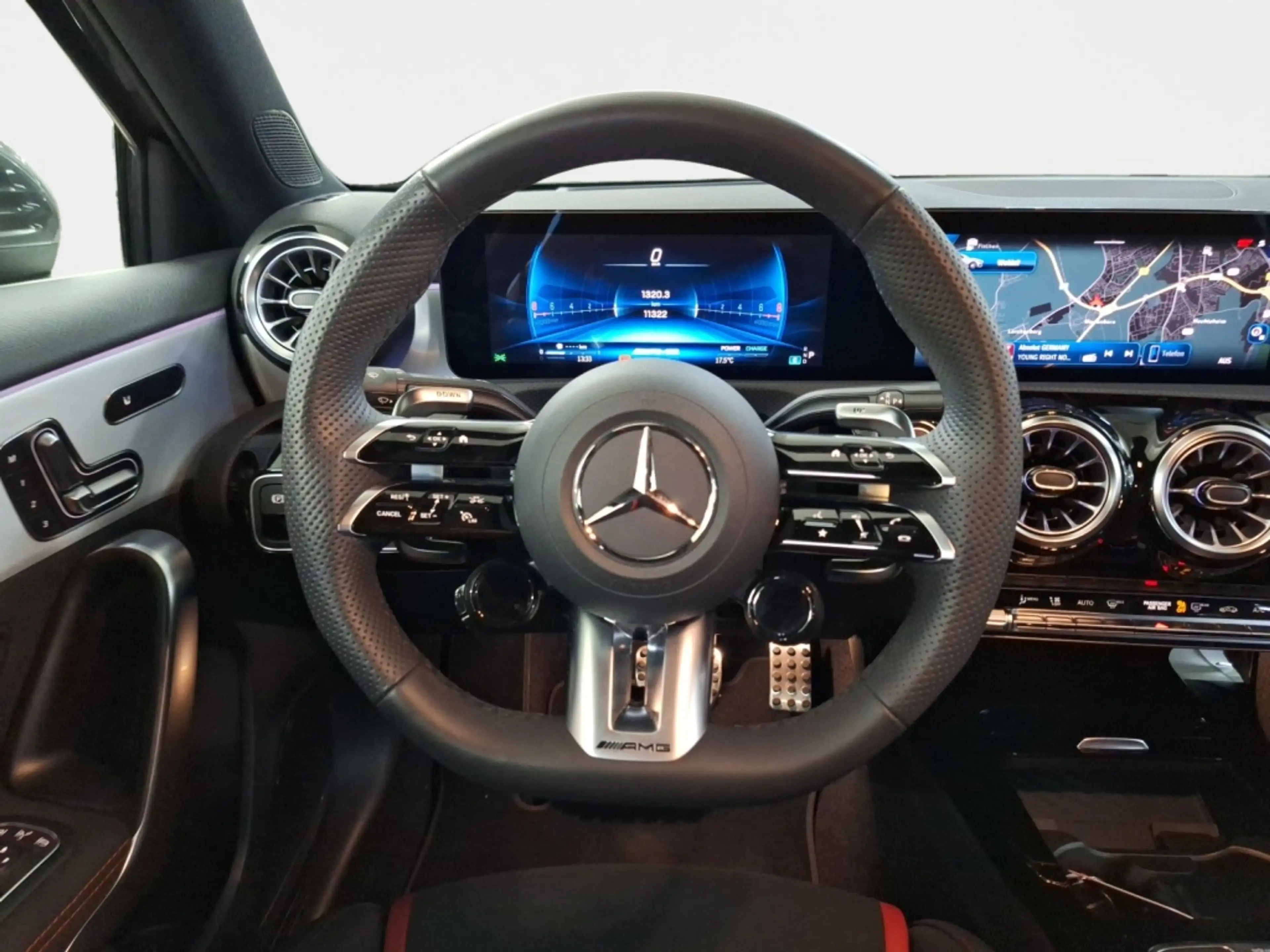 Mercedes-Benz A 35 AMG AMG A 35 4M Pano Multibeam LED 360° Automatik Navi — photo 13