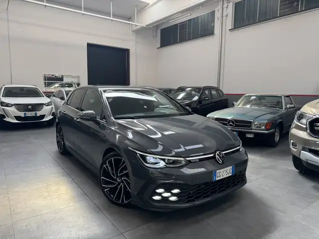 Volkswagen Golf GTD 2.0 TDI DSG 200 CV