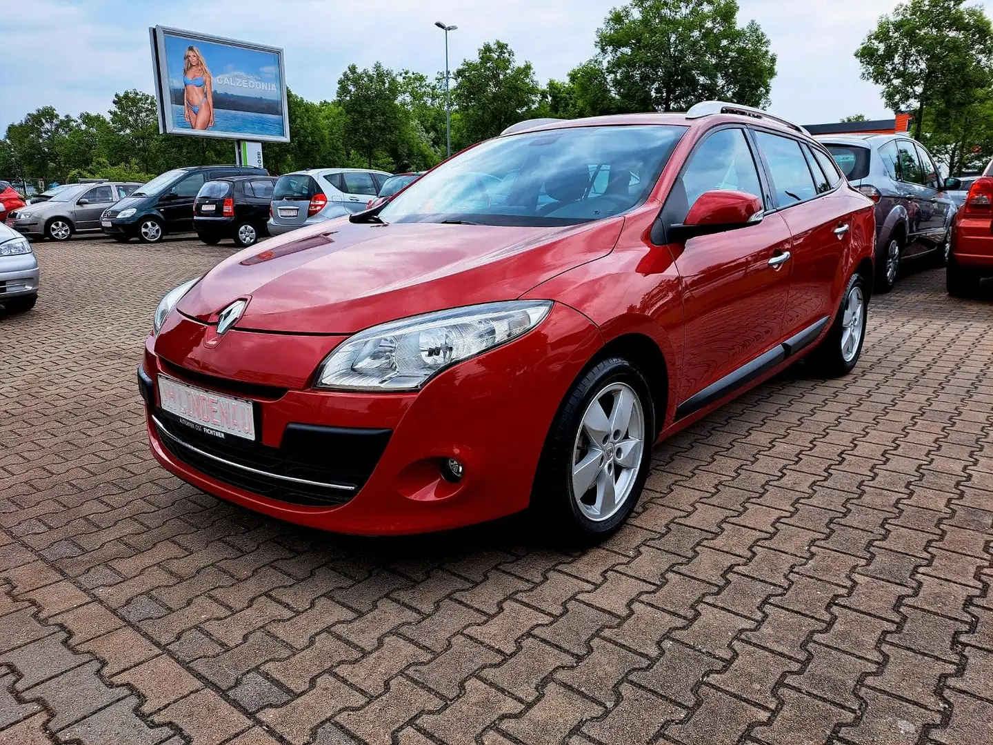 Renault Megane III Grandtour Dynamique Rot - 1