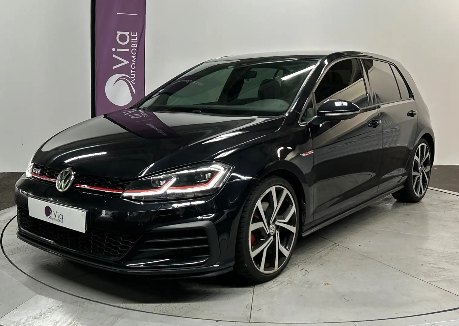 Volkswagen Golf 2.0 TSI 230 BlueMotion Technology DSG6 GTI Performance Schwarz - 1