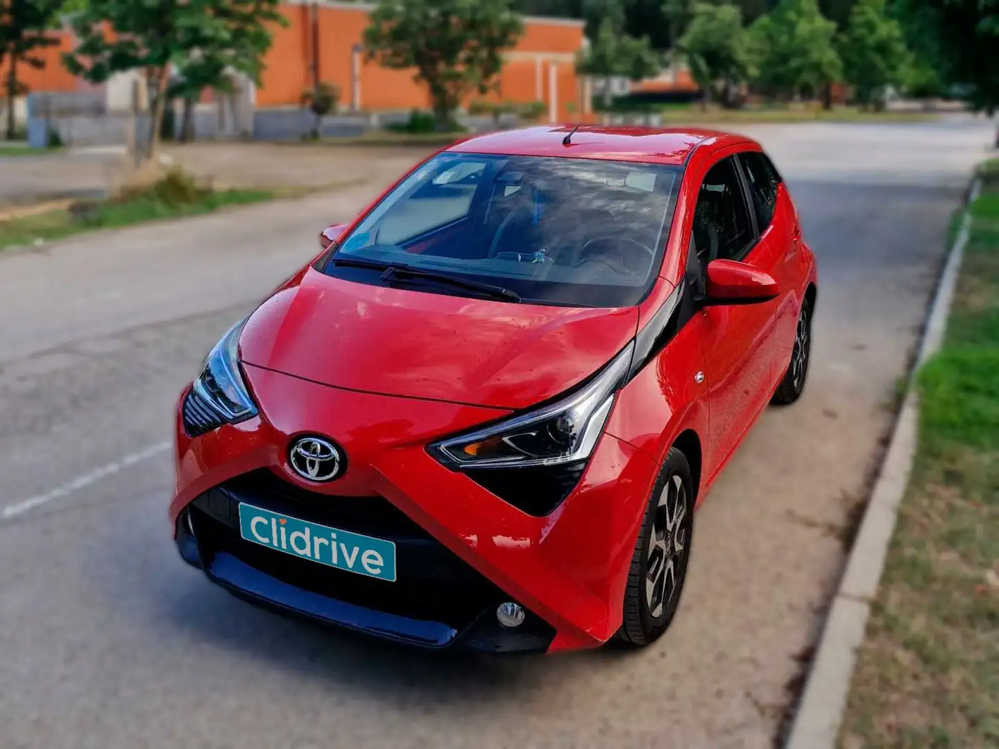 Toyota Aygo 70 x-play - 2