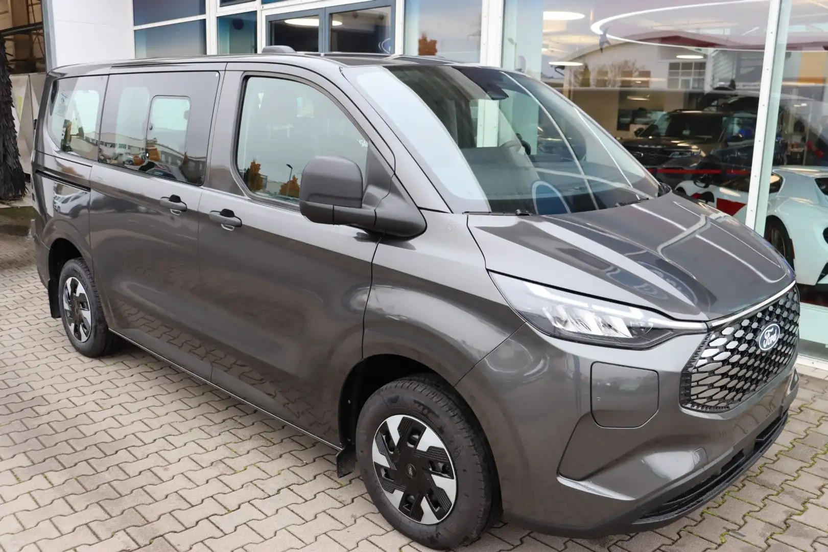 Ford Transit Custom Kombi Limited BEV 340 L1 0,0% FIN Alb - 2