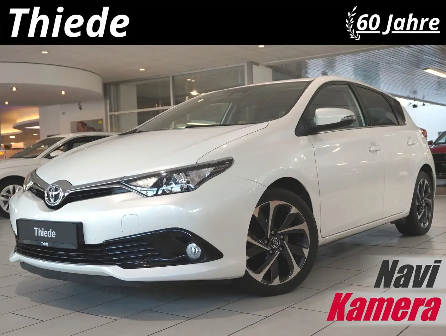 Toyota Auris 1.2 LIM. DESIGN EDITION NAVI/LED/KAMERA/SH Bílá - 1