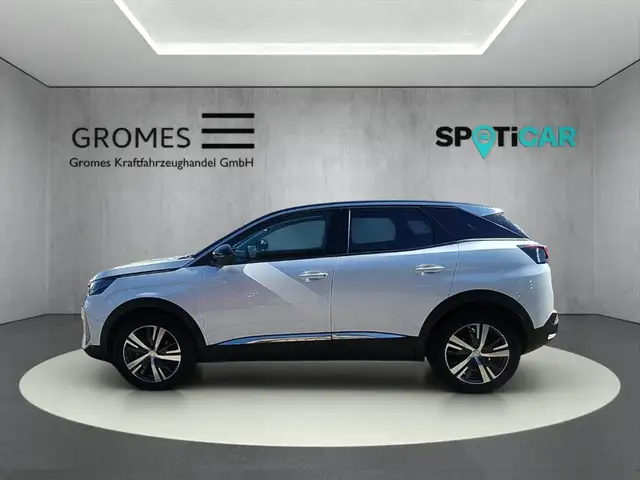 Peugeot 3008 view 6