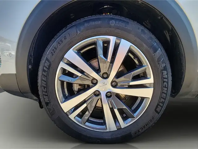 Peugeot 3008 view 11