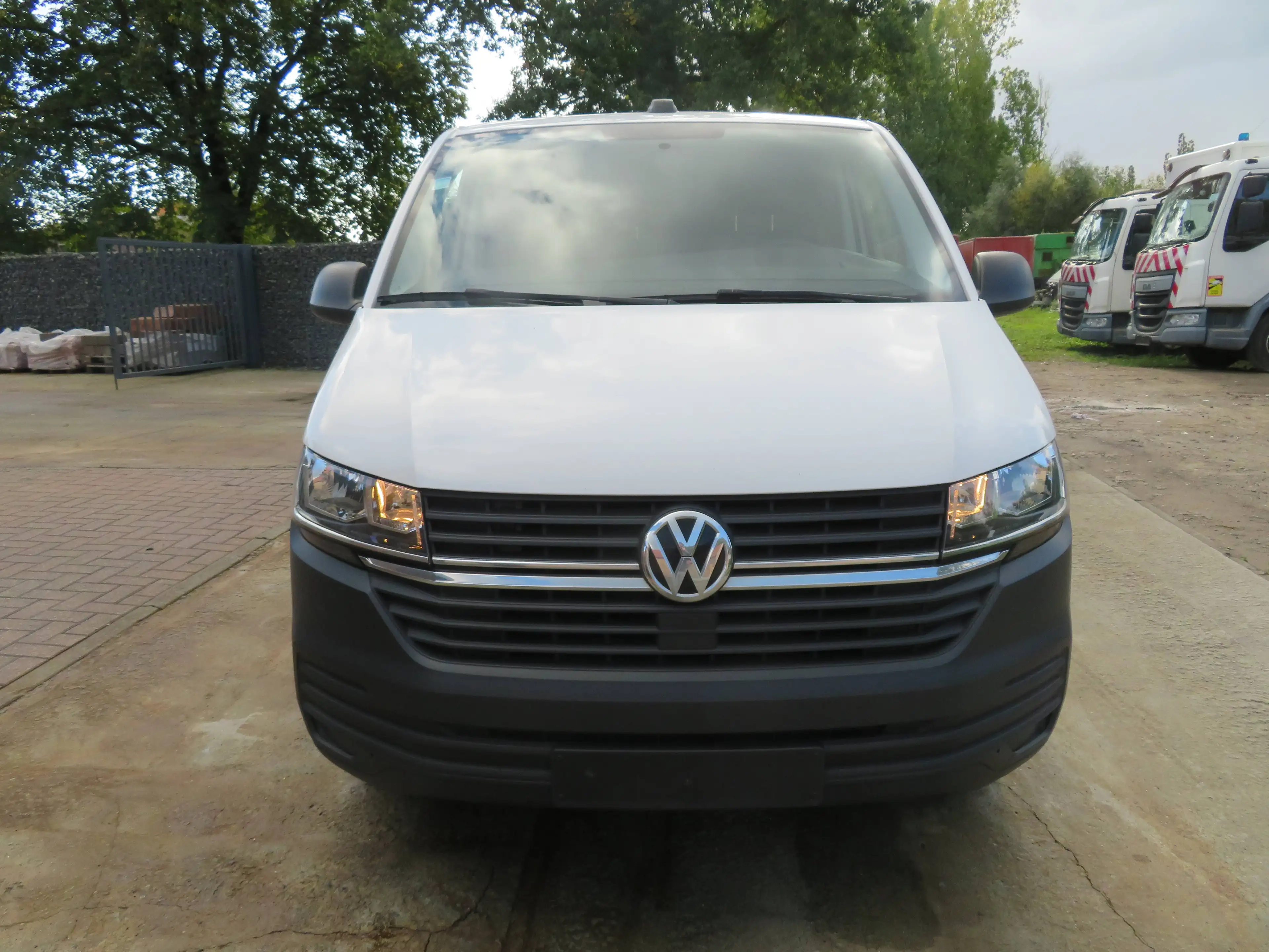 Volkswagen Transporter 2.0 TDi - ingericht — photo 2