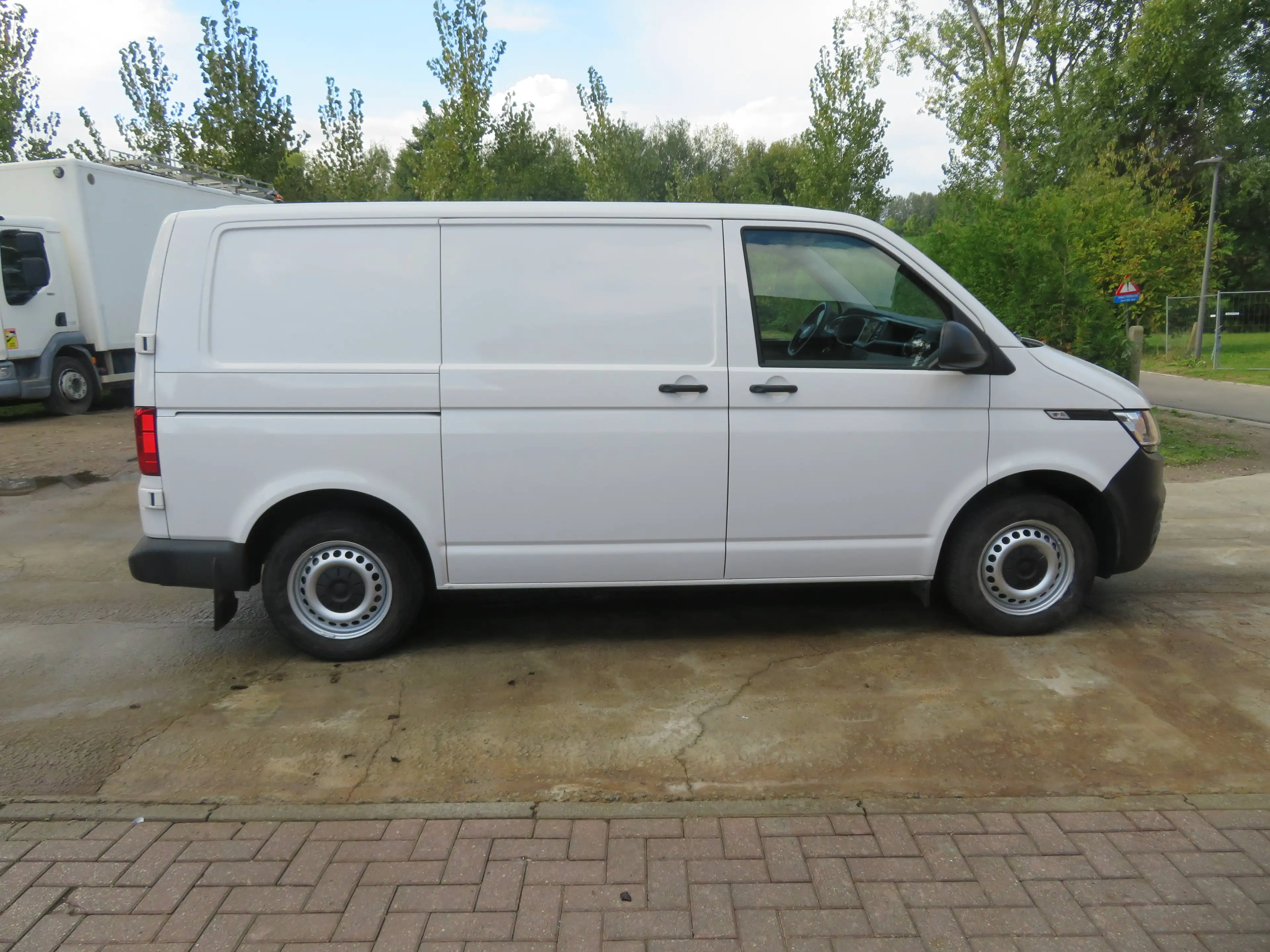 Volkswagen Transporter 2.0 TDi - ingericht — photo 8