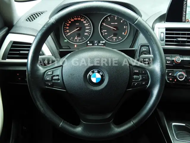 BMW 1 Series view 12
