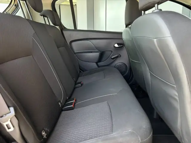 Dacia Sandero view 9