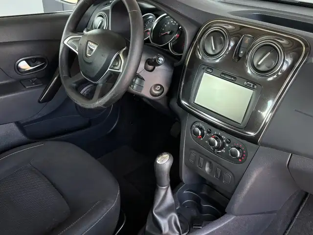 Dacia Sandero view 8