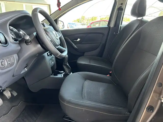 Dacia Sandero view 13