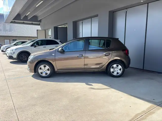 Dacia Sandero view 3