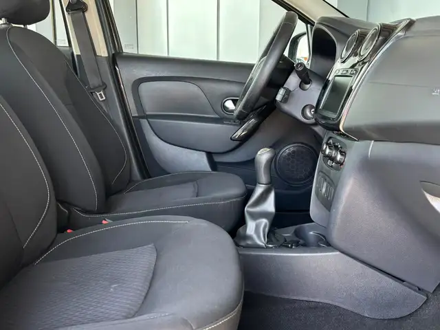 Dacia Sandero view 7