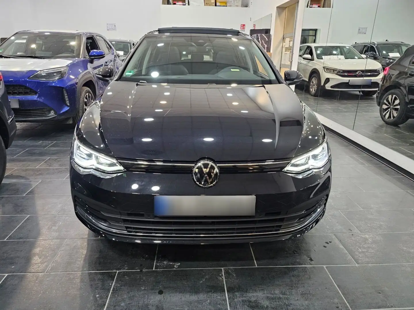 Volkswagen Golf TDI MOVE LIFE C.16 Tetto Nav Led Matrix Clima3Zone Noir - 2