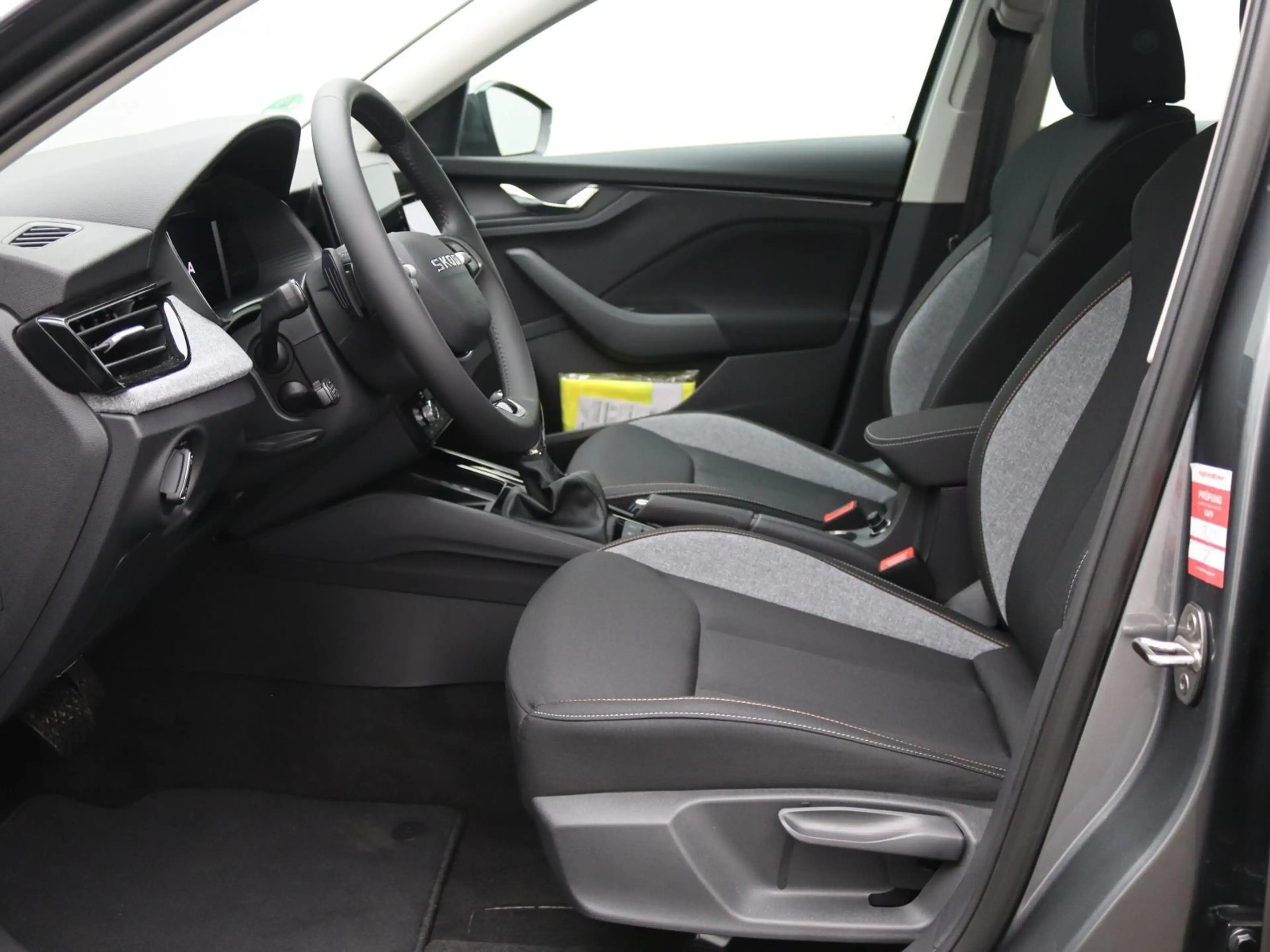 Skoda Scala Tour 1.5 TSI DSG / Navi, Matrix, SmartLink — photo 11
