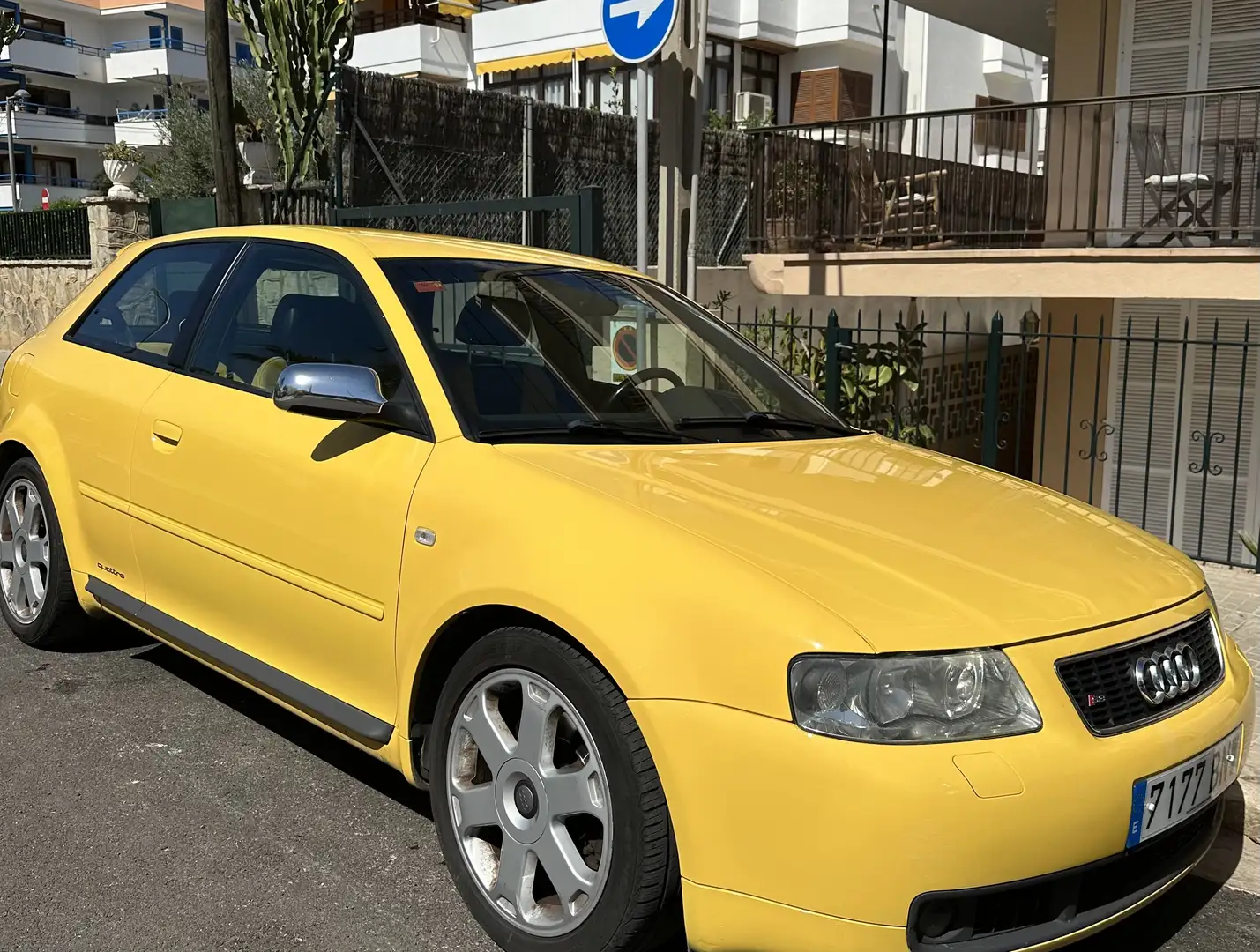 Audi S3 1.8 T quattro - 1