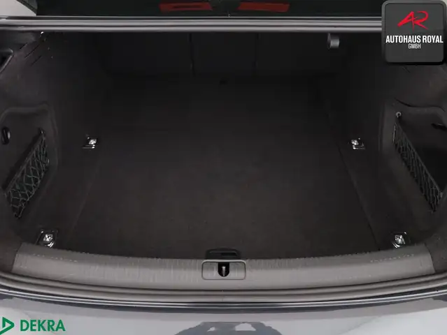 Audi A4 view 13