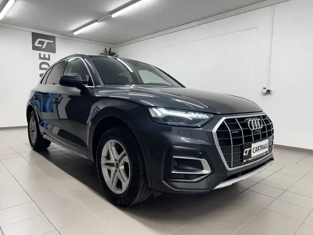 Audi Q5 view 5