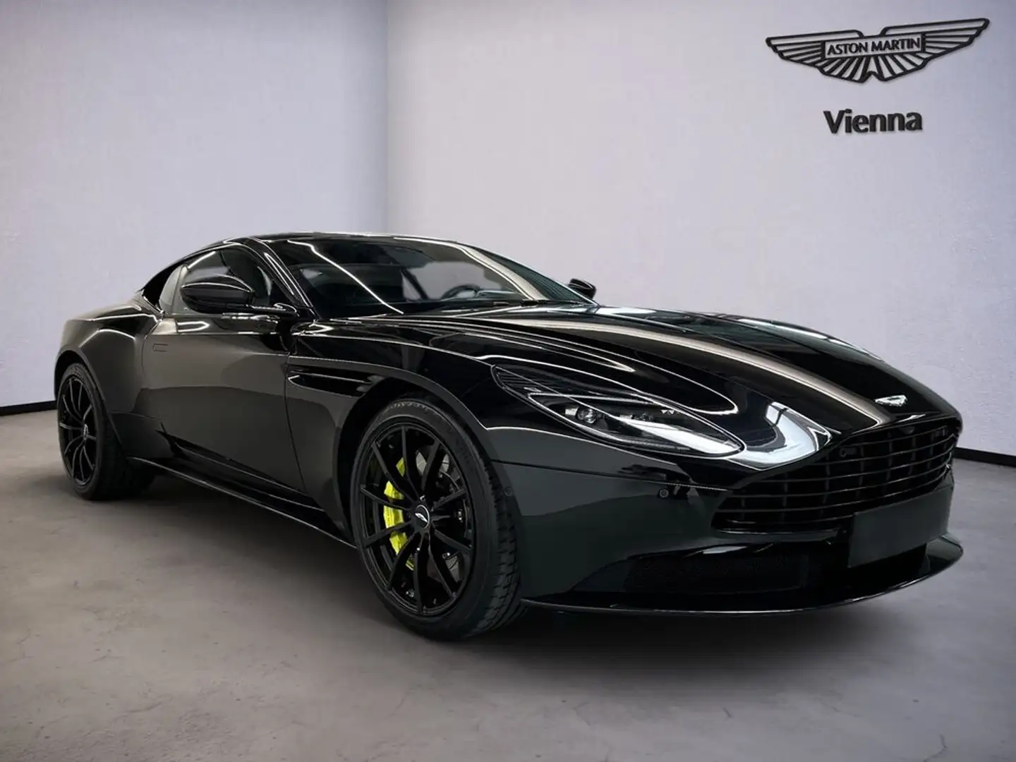 Aston Martin DB11 AMR | Carbon Fibre | B & O Soundsystem Schwarz - 2