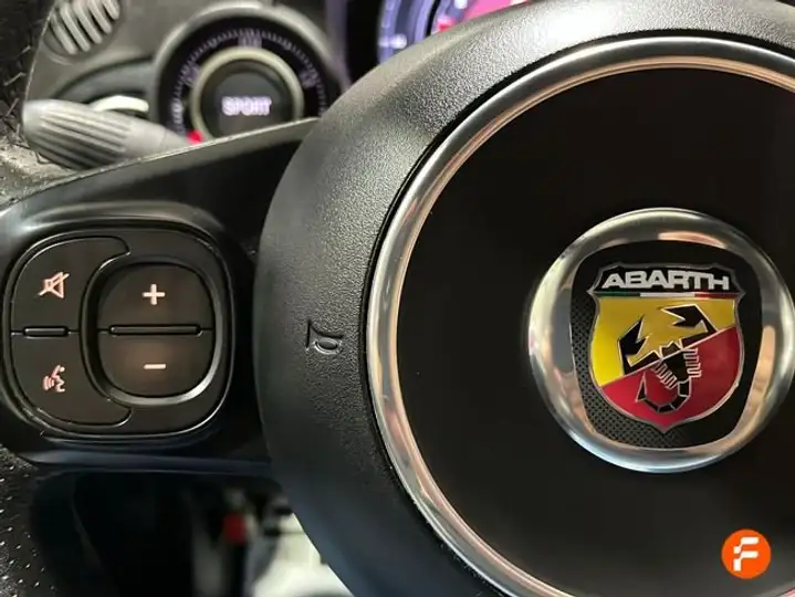 Abarth 500 2021, foto 16